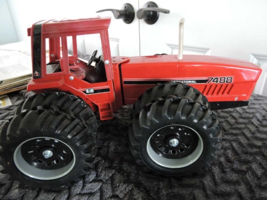 7488 TRACTOR - TOY