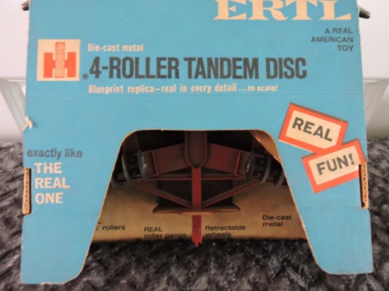 BLUE BOX 4 ROLLER TANDEM DISK - TOY