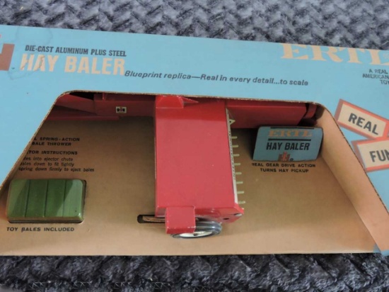 BLUE BOX HAY BALER - TOY