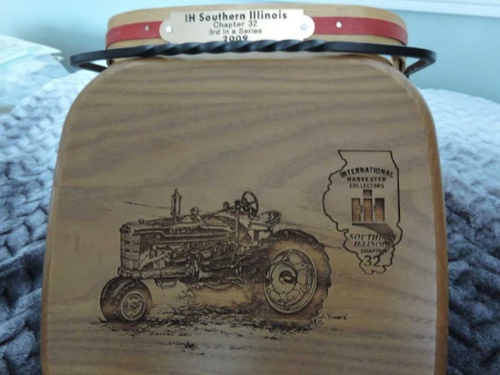 AMERICAN TRADITIONS BASKET CHAPTER 32 #3 IN SERIES