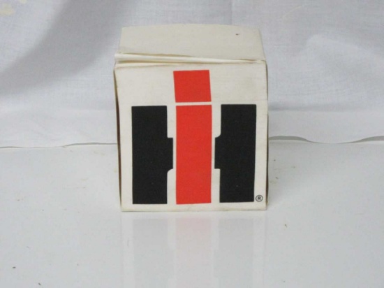 PAD OF IH STICKY NOTES