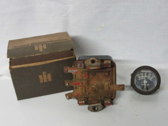 REGULATOR W/ BOX & AMP GUAGE