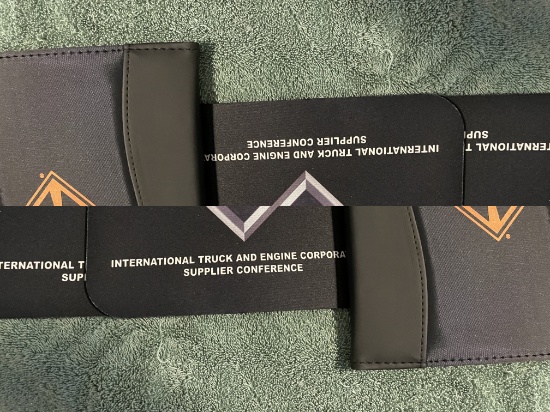 IH TRUCK & ENGINE SUPPLIER CONFERENCE NOTEBOOK & (2) MOUSE PADS