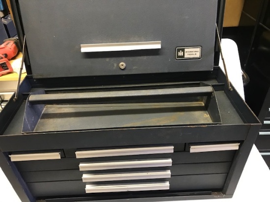 IH LARGE UPPER TOOLBOX