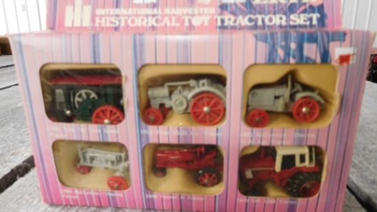 IH HISTORICAL TOY TRACTOR SET