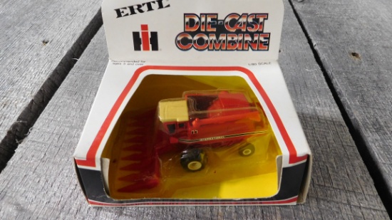 IH COMBINE - TOY