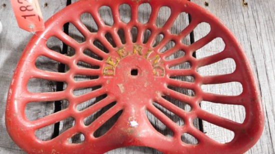 TRACTOR SEAT