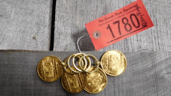 (4) KEY RINGS