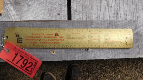 IH RULER