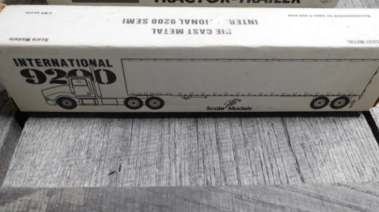IH 9200 SEMI - TOY