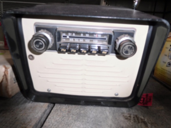 BLACK FENDER RADIO