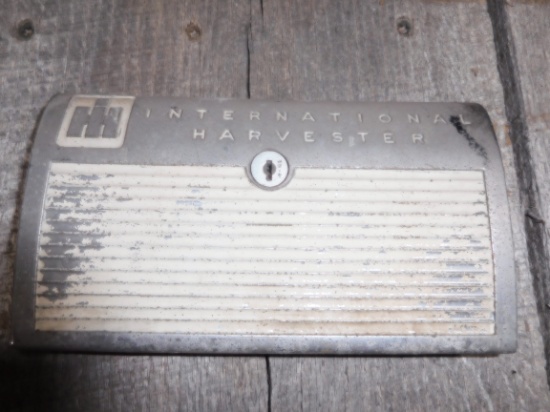 FREEZER DOOR HANDLE