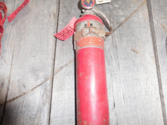 SMALL IH FIRE EXTINGUISHER