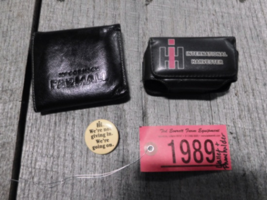WALLET & PHONE HOLDER