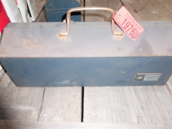 GRAY IH TOOL BOX