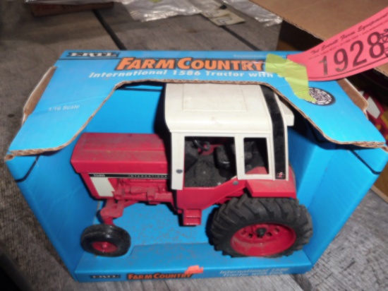 IH 1586 - ERTL
