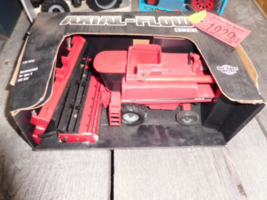 IH 2188 AXIAL FLOW COMBINE - ERTL