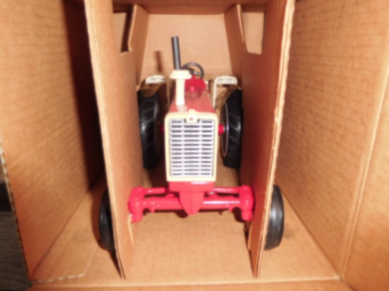 LAFAYETTE TOY SHOW 1996 FARMALL 1206