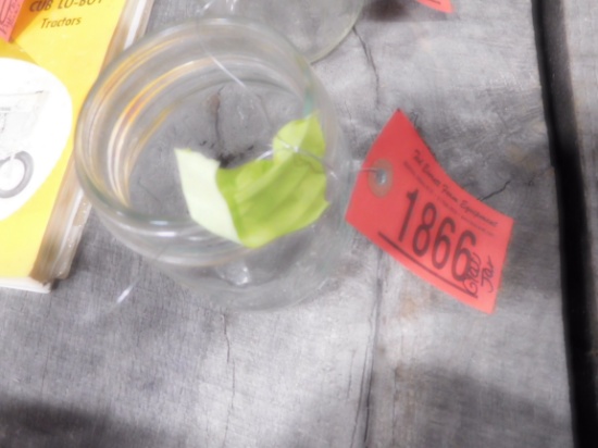 GLASS JAR