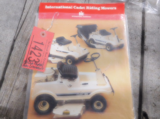 4PC CUB CADET SALES LITERATURE