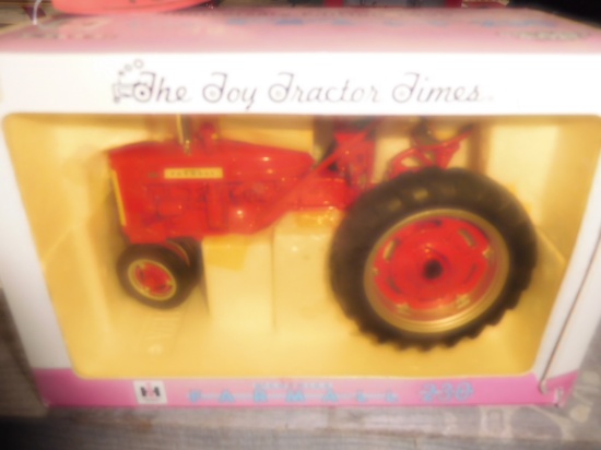 IH 230 TOY IN BOX
