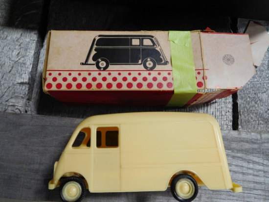 Product Miniature - Metro truck toy in original box