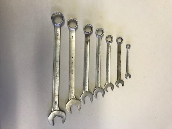 (7) IH COMBINATION WRENCHES 3/8, 9/16, 5/8, 3/4, 13/16, 15/16, 1 1/16