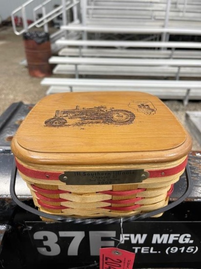 AMERICAN TRADITIONS BASKET CHAPTER 32 #3 IN SERIES
