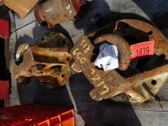 9-BOLT HUBS FOR FARMALL M