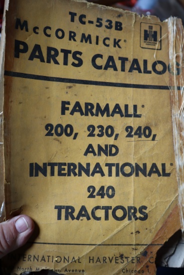 FARMALL 200, 230, 240 PARTS CATALOG