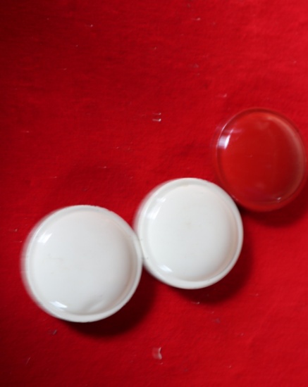 (3) GAS CAPS