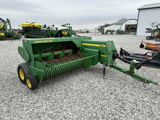 2014 JD 338 SQUARE BALER