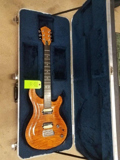 Michael Kelly Valor CT Electric Guitar with hard shell case