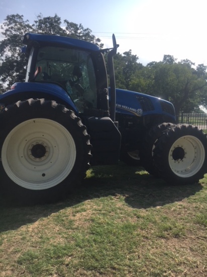 New Holland T8.330 Tractor