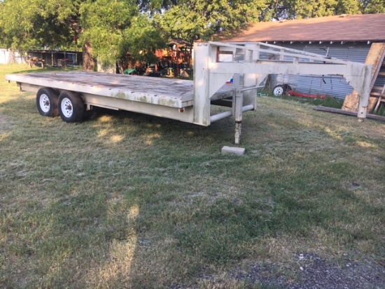 Flatbed Gooseneck 20’trailer, Great Hay Trailer And Title Not Found.