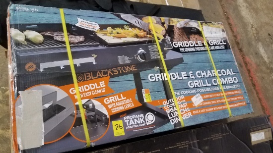 Blackstone Griddle & Charcoal Grill Combo