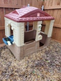 Step 2 Playhouse With Working Doorbell