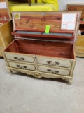 Lane Cedar Chest