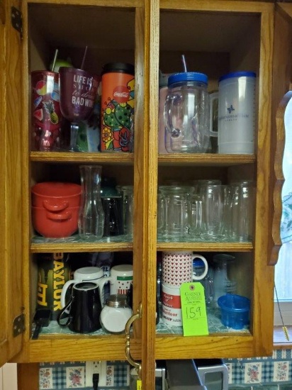 Contents Top & Bottom Cabinets on The Sink Side