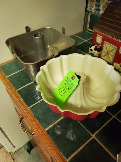Bundt Pan & Pound Cake Pan