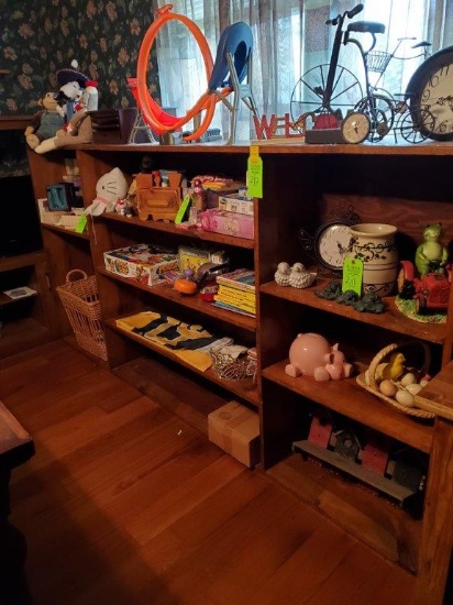 Bookshelf