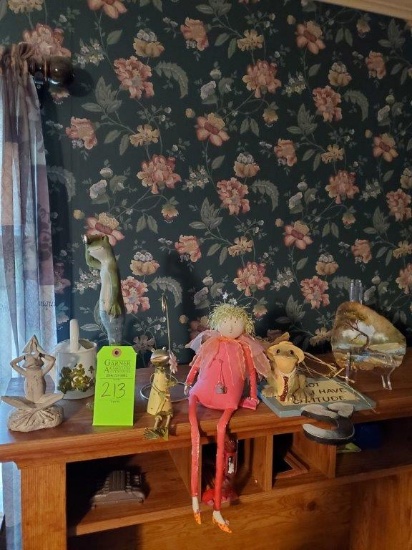 Contents on Top Shelf of Desk
