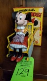 Mechanical Knitting Minnie Mouse Wind-up Toy Near Mint with Box