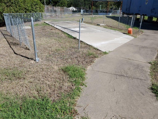 Fencing Approx. 100' & 4' Tall - By the railcar