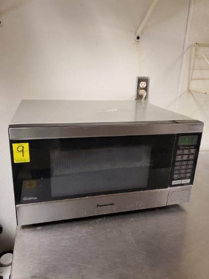 Panasonic Genius Sensor 1250W Microwave with Inverter Technology