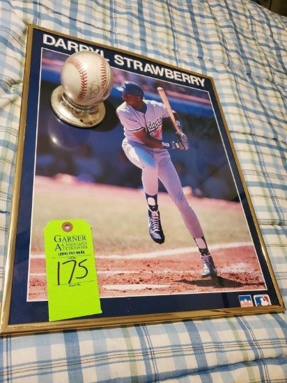 Darryl Strawberry Picture & Signed Baseball