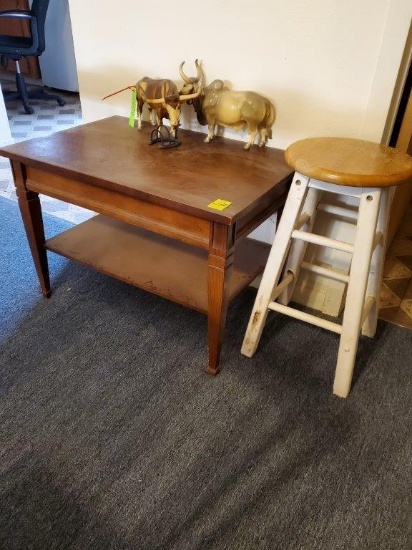 Table & Bar Stool