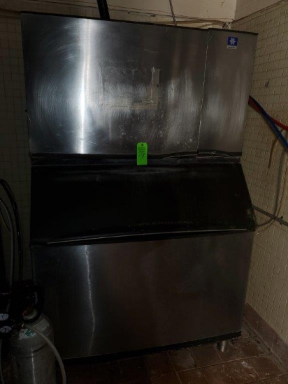 Manitowoc Ice Maker with Bin