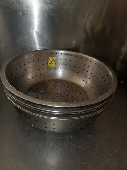5 Large Colanders