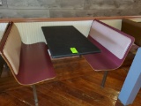 Laminate Contour Wall Booth with Padded Back